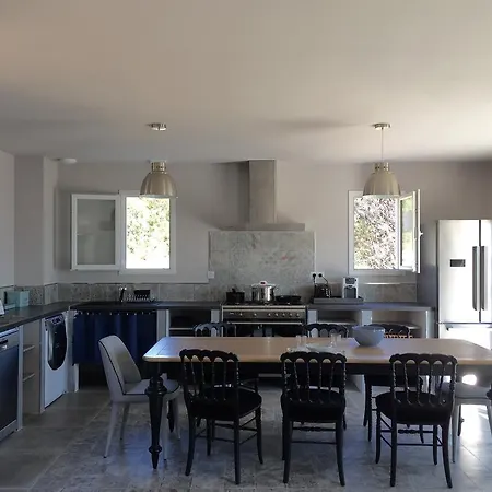 فيلة Les Marincelu *